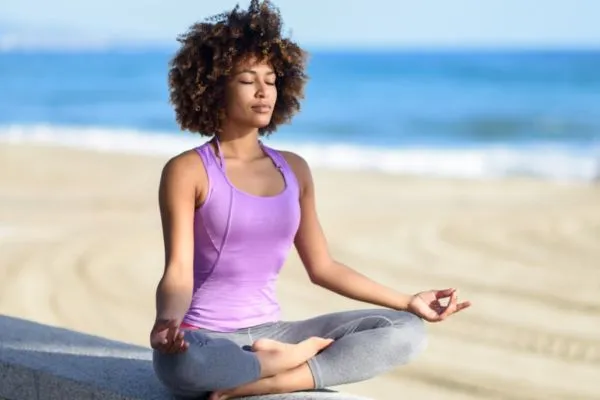 تمرین یوگا در خانه