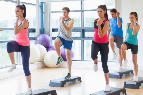 تنوع حرکات ورزش هوازی