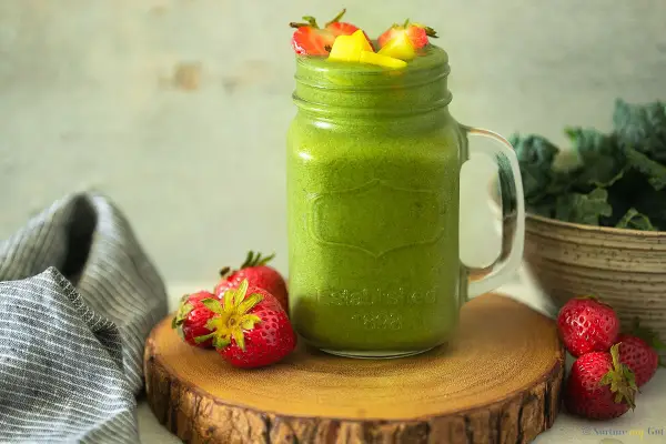 اسموتی سبز به عنوان میان وعده رژیمی برای محل کار