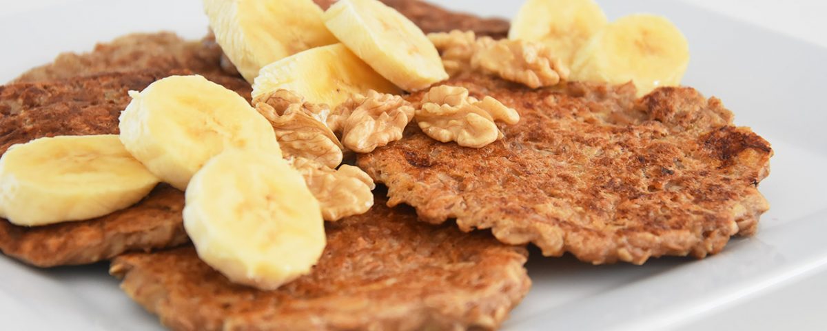 oat-banana-pancakes
