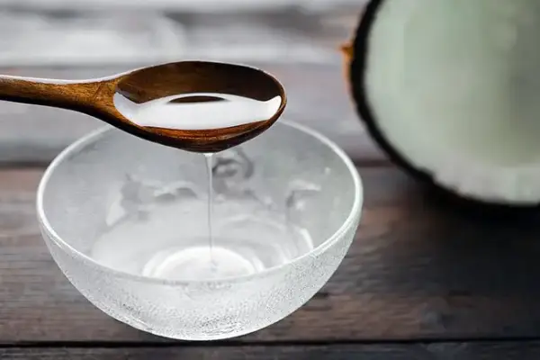 ترکیبات مفید روغن نارگیل برای صورت