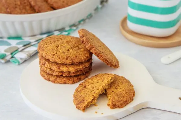 ساده‌ و سالم‌ترین دستور تهیه بیسکویت زنجبیلی خانگی