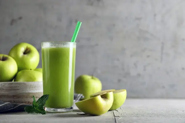 خواص آب سیب برای لاغری و کاهش احتباس مایعات