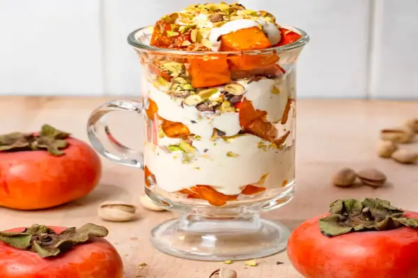 دسر خرمالو رژیمی با ماست