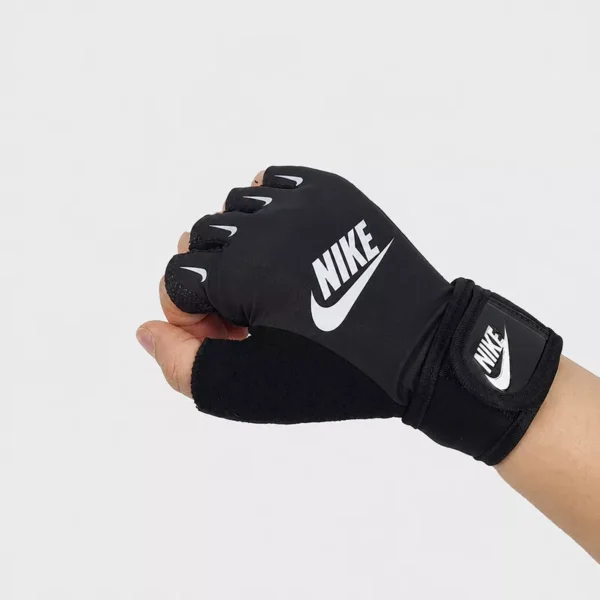 دستکش زنانه بدنسازی Nike - فروشگاه مانکن